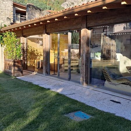 Sibenbras Natural Aparthotel リモーネ・スル・ガルダ エクステリア 写真