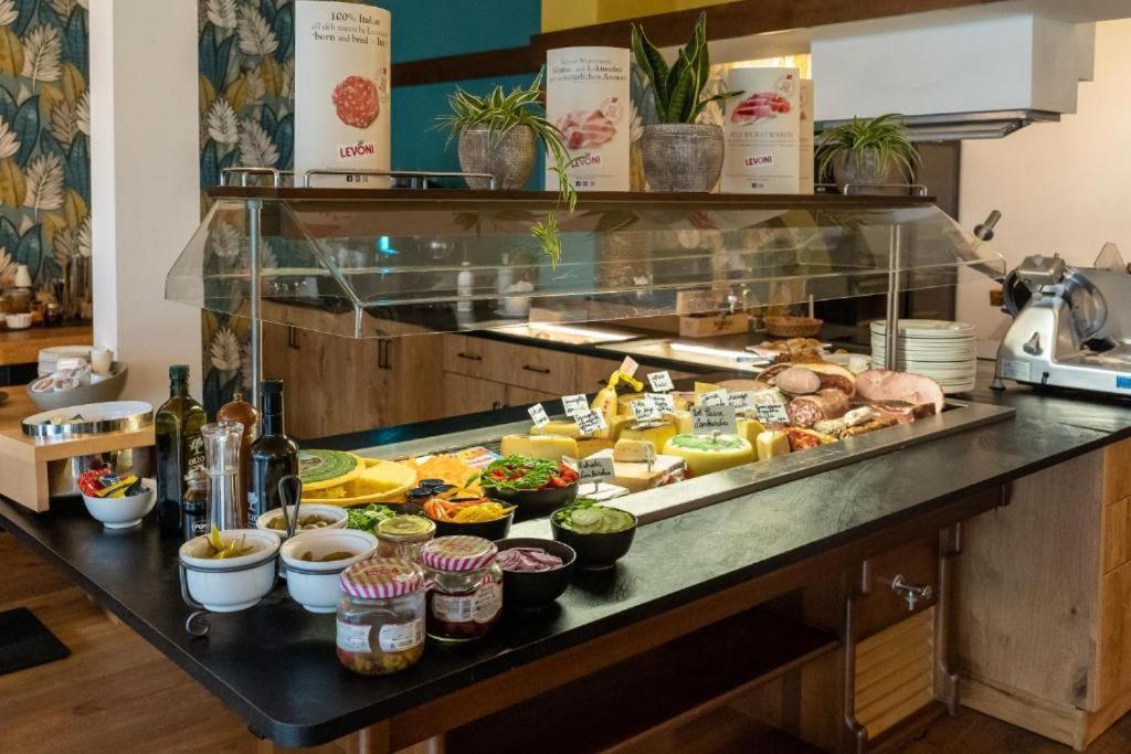 Sibenbras Natural Aparthotel リモーネ・スル・ガルダ エクステリア 写真