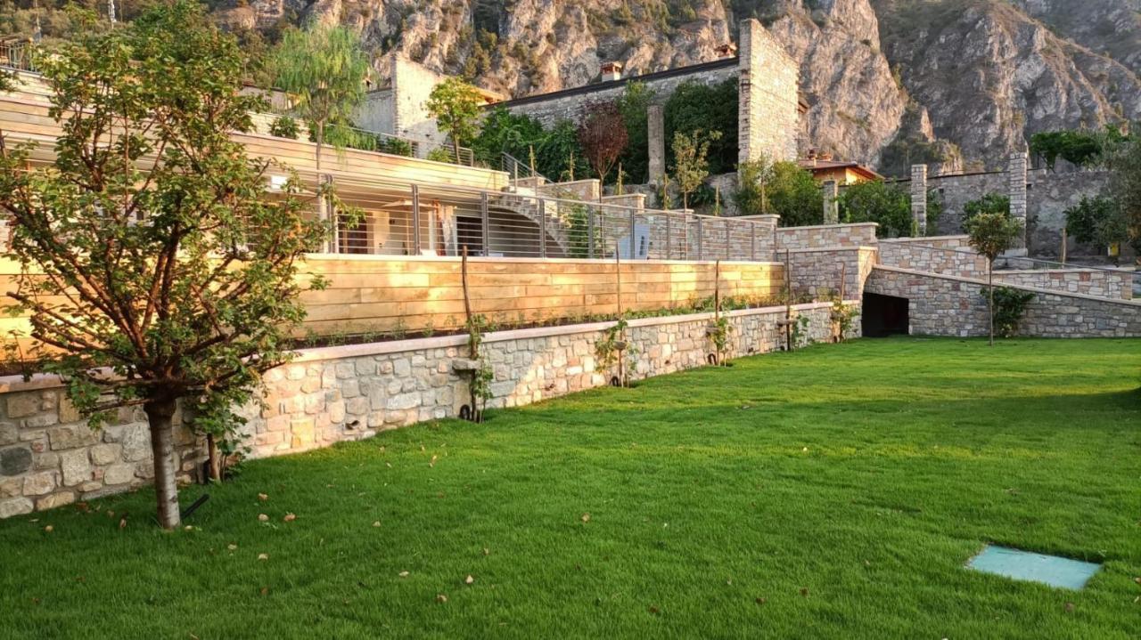 Sibenbras Natural Aparthotel リモーネ・スル・ガルダ エクステリア 写真