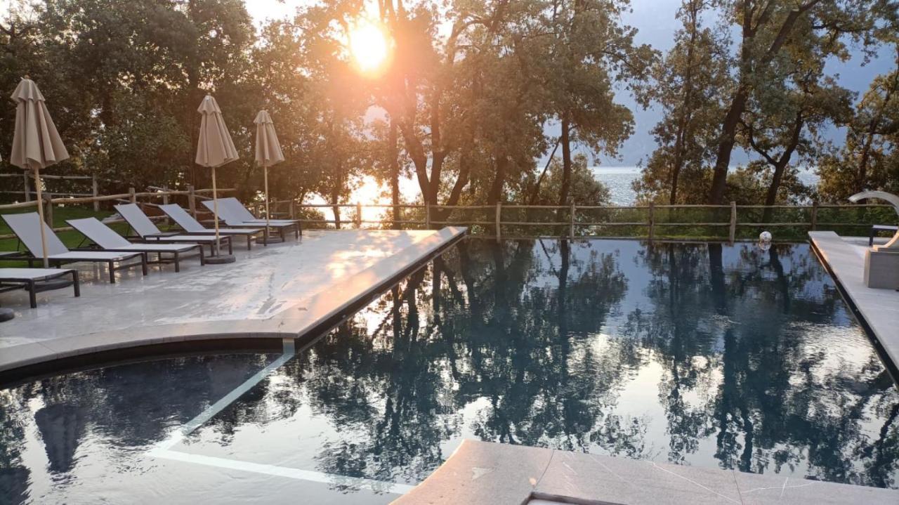 Sibenbras Natural Aparthotel リモーネ・スル・ガルダ エクステリア 写真