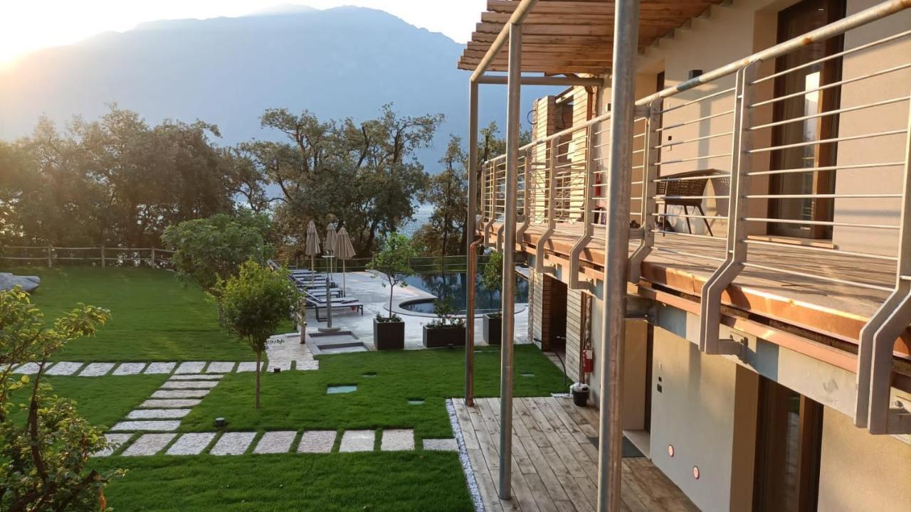 Sibenbras Natural Aparthotel リモーネ・スル・ガルダ エクステリア 写真