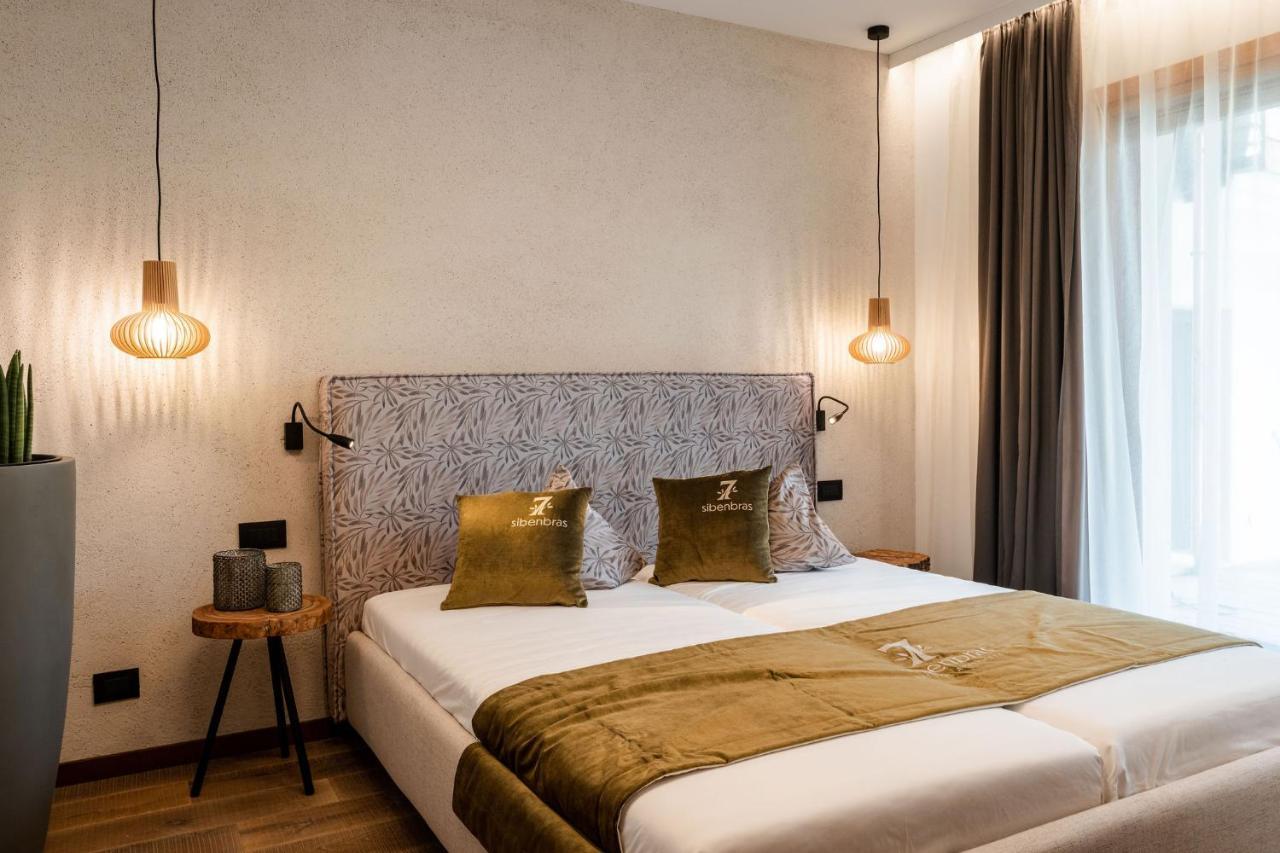 Sibenbras Natural Aparthotel リモーネ・スル・ガルダ エクステリア 写真