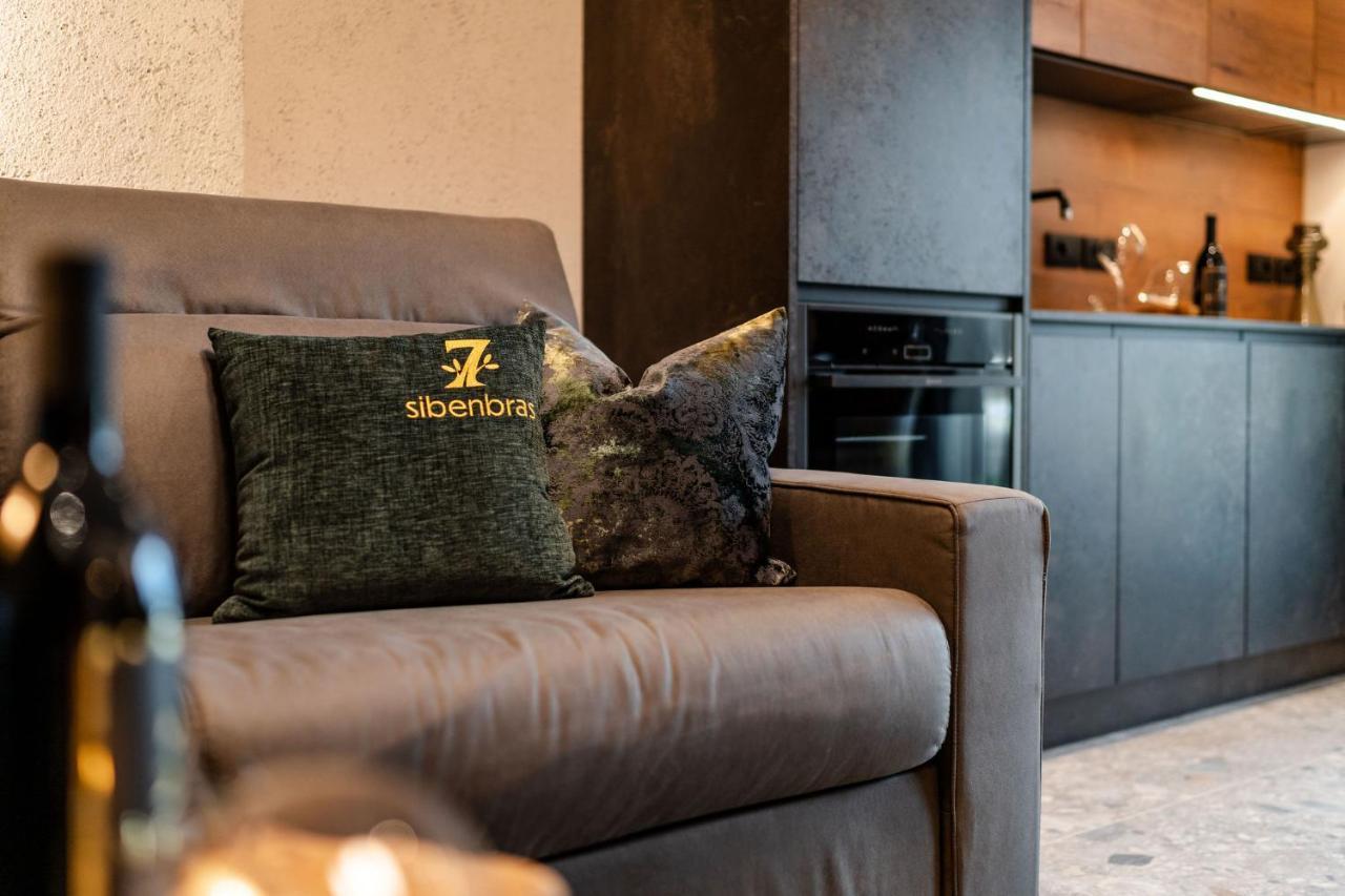 Sibenbras Natural Aparthotel リモーネ・スル・ガルダ エクステリア 写真