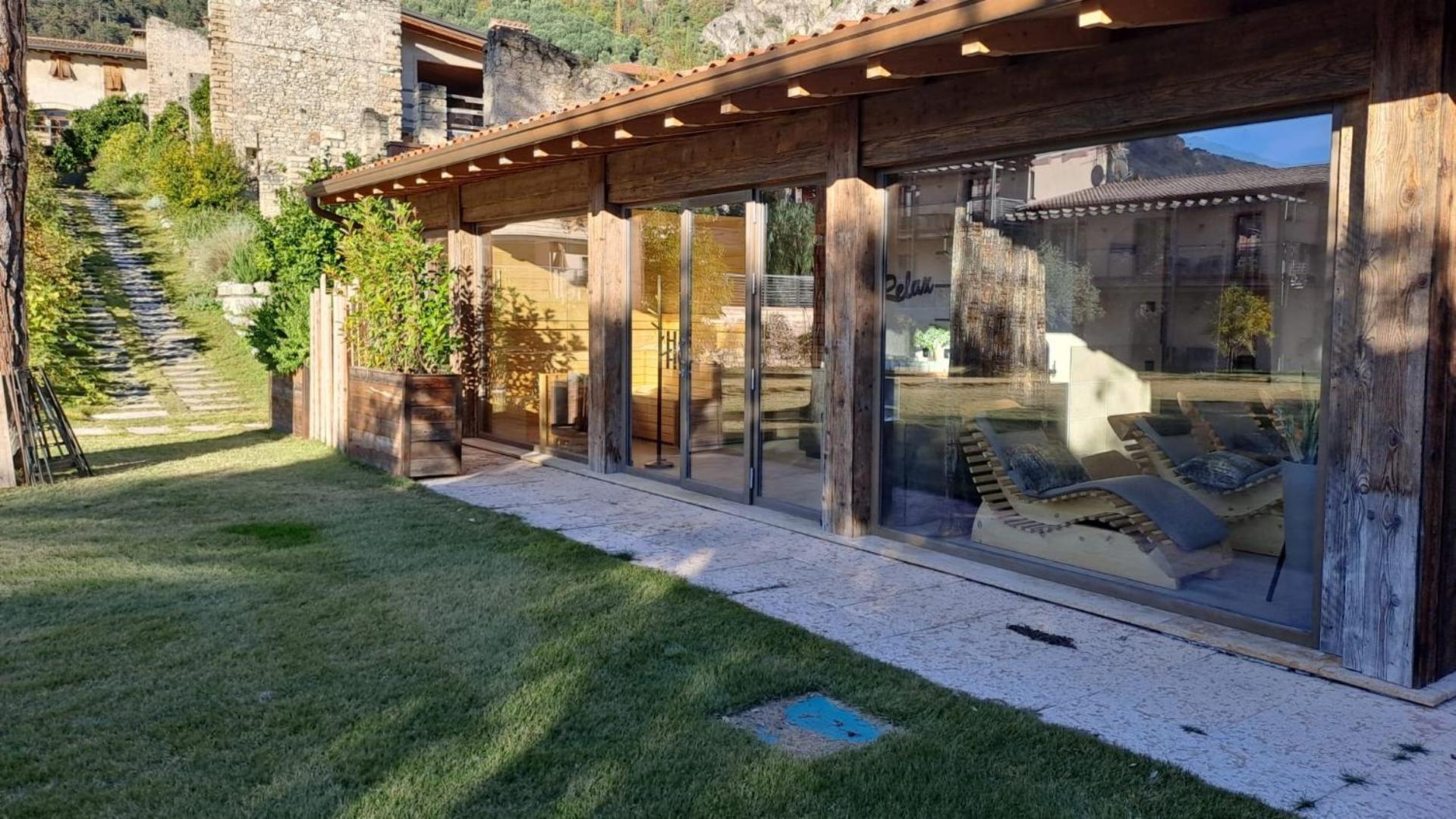 Sibenbras Natural Aparthotel リモーネ・スル・ガルダ エクステリア 写真